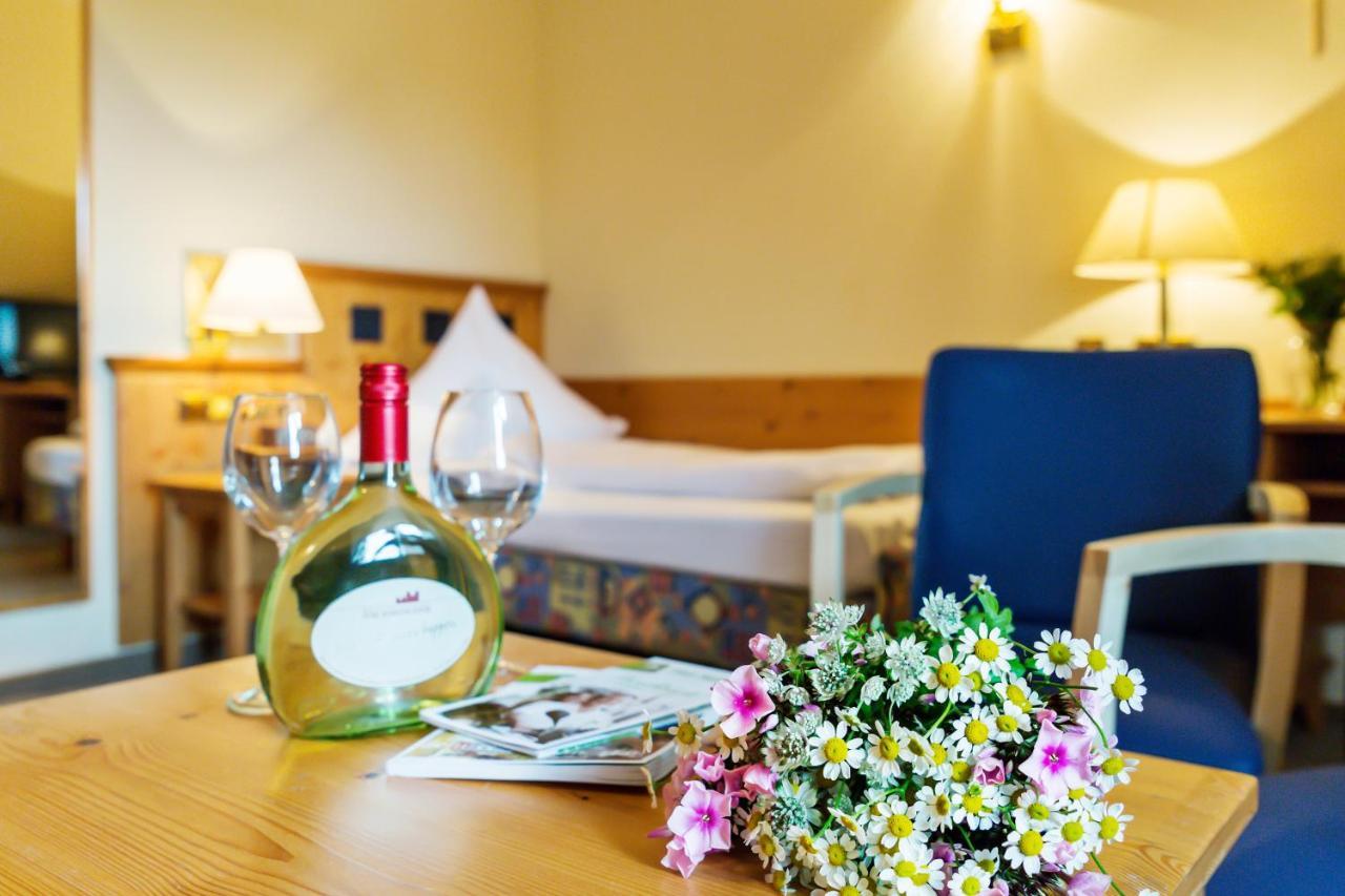 Flair-Hotel Zum Benediktiner Schwarzach am Main Εξωτερικό φωτογραφία