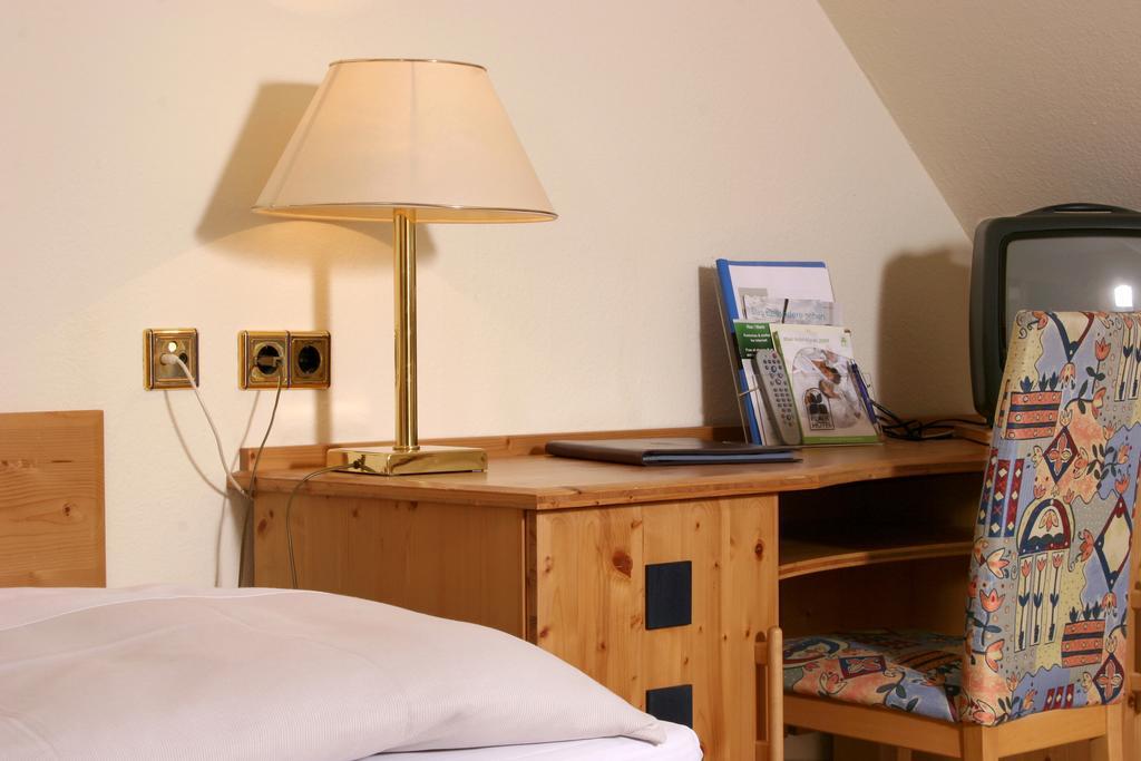 Flair-Hotel Zum Benediktiner Schwarzach am Main Δωμάτιο φωτογραφία